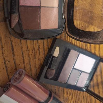 Make-up