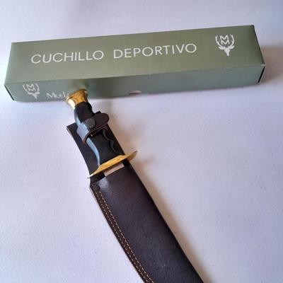 Brand new - Muela Knife with sheath - handcrafted in Spain Molbdeno Vanadic = Molbdenum Vanadic Tacticle knife