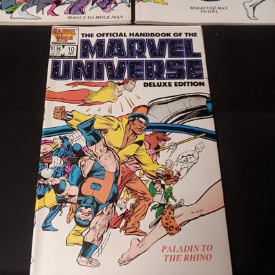 3 MARVEL UNIVERSE COMIC BOOKS