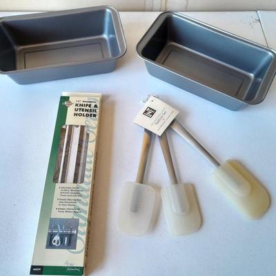 All Brand-new Kitchen ware - stainless steel handled Spatula set - 2 bread loaf pans - and a Utensil organizer