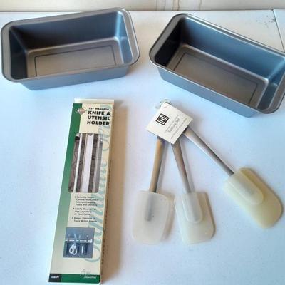 All Brand-new Kitchen ware - stainless steel handled Spatula set - 2 bread loaf pans - and a Utensil organizer