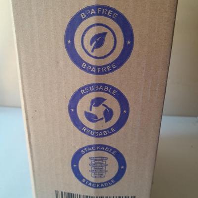 50 - Brand new 32 Ounce Deli Containers with lids - Preppers food storage!