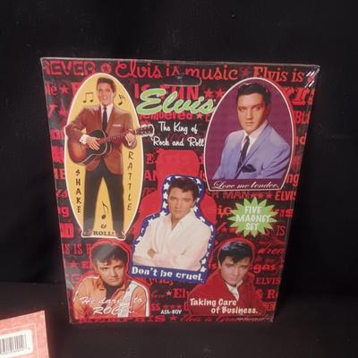 ELVIS COLLECTIBLE MAGNET SET, STAND ALONE CARD AND STICCKER