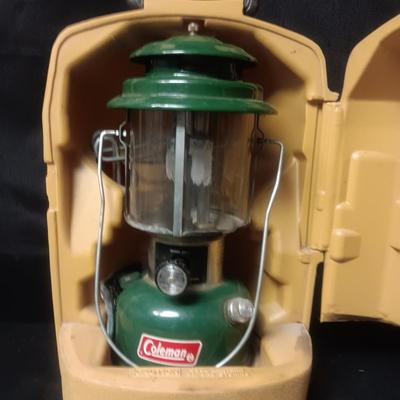 COLEMAN LANTERN WITH HARD SIDED CASE