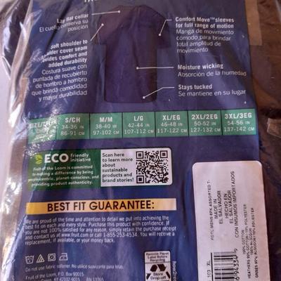 New Men's XL Pocket tees 4 in bag - with new XL Vanheusen wrinkle free oxford button up