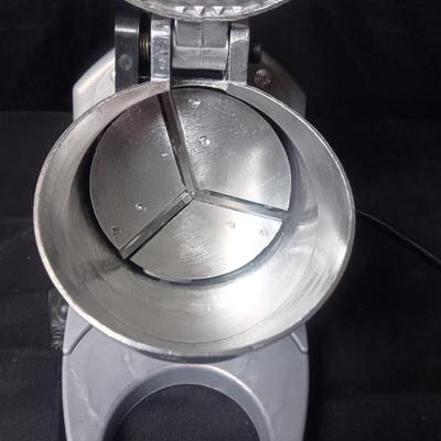 LIKE NEW BI-DTOOL ICE SHAVER