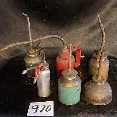 Oil can Lot