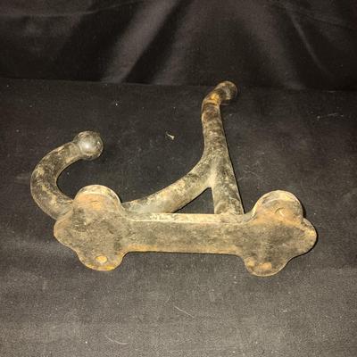 HUGE STEEL DOUBLE WALL/BARN HOOK