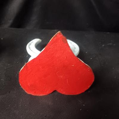HORSESHOE BOOK HOLDER AND NAPKIN HOLDER