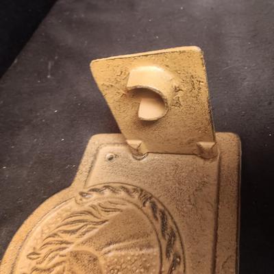 CAST IRON HORSE TOILET PAPER HOLDER