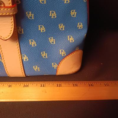 DOONEY BOURKE? PURSE WITH 2 ACCESSORIES