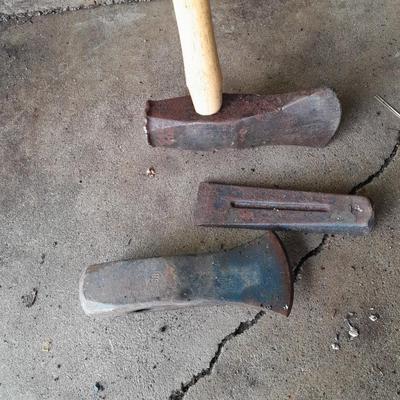 36" Forest King Hickory sledge handled Axe with wedge and extra head