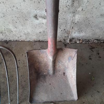 Nice Ames hay fork / pitchfork and a short handled flat edge shovel
