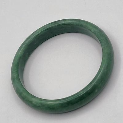 Green Quartz Stone Bangle