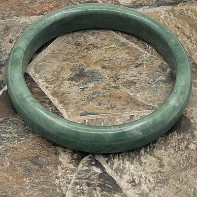Green Quartz Stone Bangle