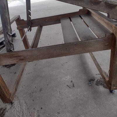 Wood Farmer's Market Display Stand Adjustable Tabletop