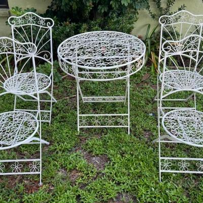 Retro Style Garden Table and Chairs