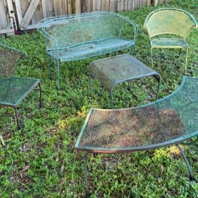 Russell Wright Style Patio Set