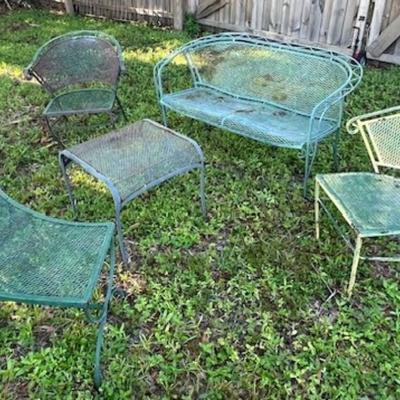 Russell Wright Style Patio Set