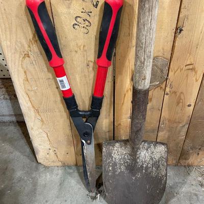 Shovel, saw and clippers