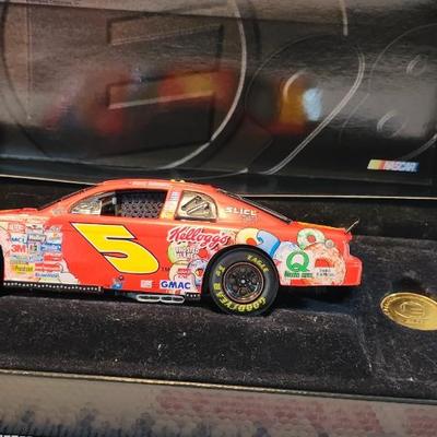 Terry Labonte #5 Kellogg's Marshmallow Blasted Froot Loops '99 1/24 Diecast