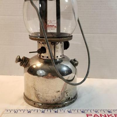 Vintage 1947 Coleman Model 242C Lantern