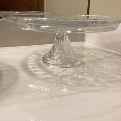 Clear glass cake plate