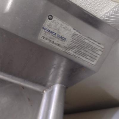 Commercial NSF Three Compartment Sink with Faucet Set and Drain Board Design