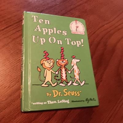 4 DR SEUSS BOOKS