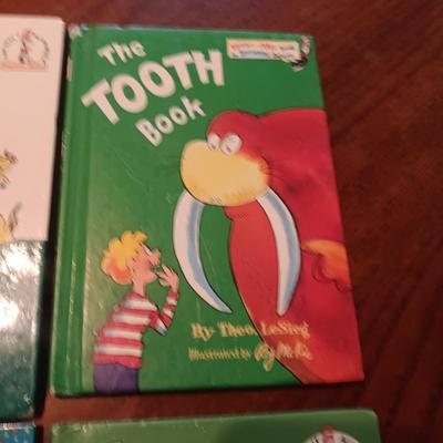 4 DR SEUSS BOOKS