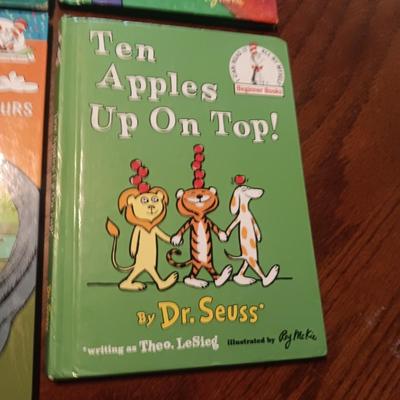 4 DR SEUSS BOOKS