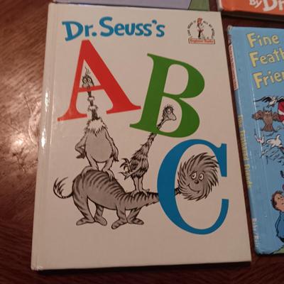 4 DR SEUSS BOOKS (3)
