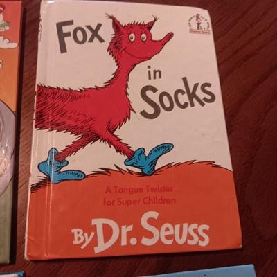 4 DR SEUSS BOOKS (3)