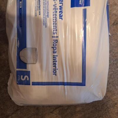 Adult diapers underwear style size small