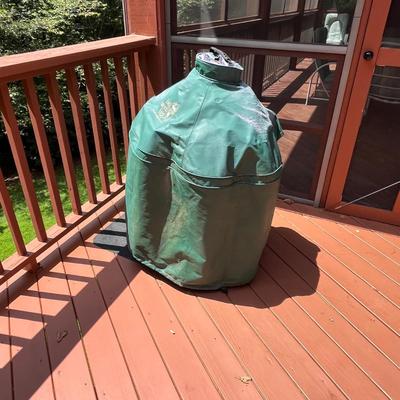 Big Green Egg With Stand (UP-MG)