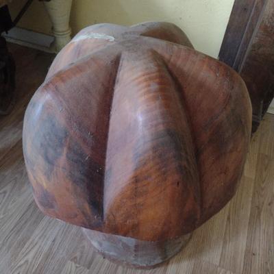 Chainsaw Wood Carved Mushroom