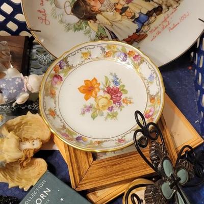 Glass knick knack bundle