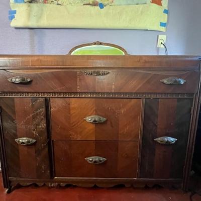 Three Piece Deco Waterfall Bedroom Furniture Set