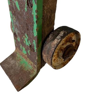 Vintage Pallet Puller