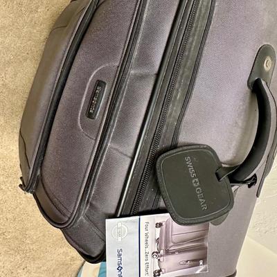 Set of 2 Samsonite Suitcases with 4 wheels Gray color