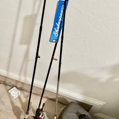 Golf Clubs &Fishing Poles (Rods and Reels), Brand new electric knife, Golf bag and more!!