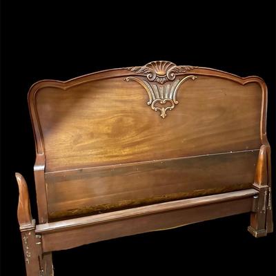 Beautiful Full/Queen Headboard and Footboard