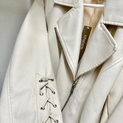 Beautiful Brand New Chicos Ladies Leather Jacket Size 1