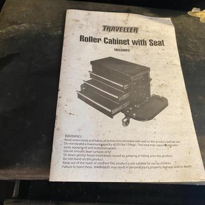 Traveler Roller Cabinet with Seat