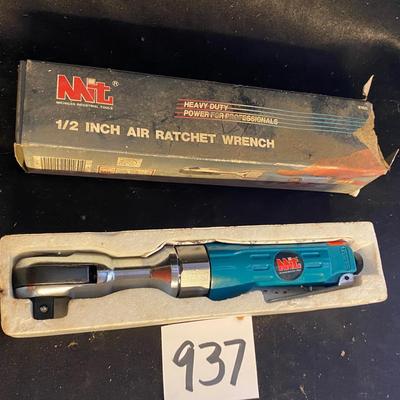 1/2” Air Ratchet Wrench