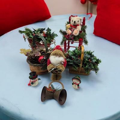 Christmas Decor & Ornaments