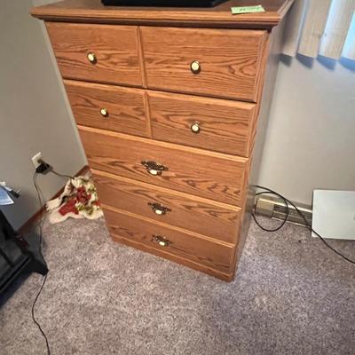 H29 Dresser