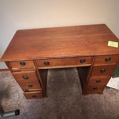 H22 Dresser