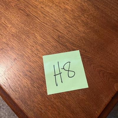 H8 small table