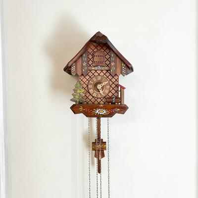 German Cuckoo Chime Clock ~ Works Great